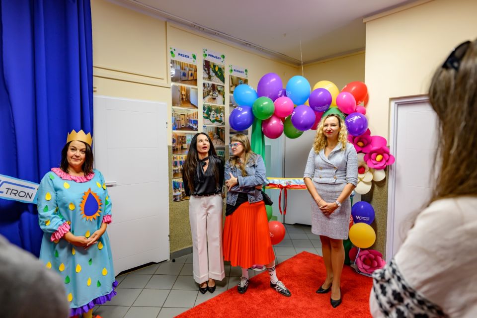 Akcja Tron: Przedszkole w Ożarowicach zmienia swoje toalety dzięki dzieciom! - galeria