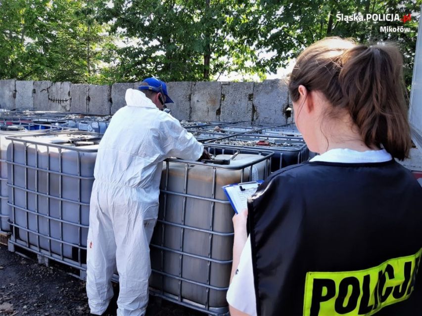 Nielegalne składowiska kosztowne i niebezpieczne - galeria