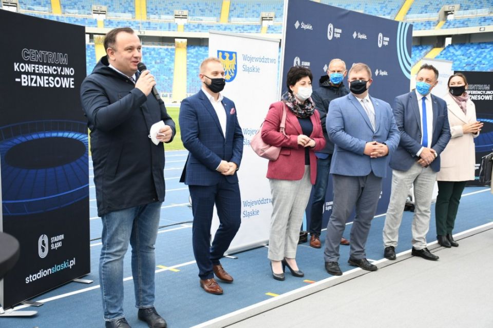 800 tys. zł trafiło do klubów sportowych z regionu w ramach "Śląskiego Programu Klub" - galeria