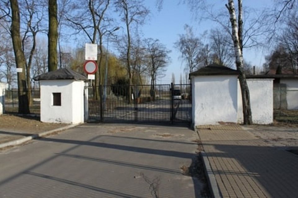 Od lat miasto Gliwice chciało kupić od SRK stadion na Sośnicy, ale spółka sprzedała go na licytacji - galeria