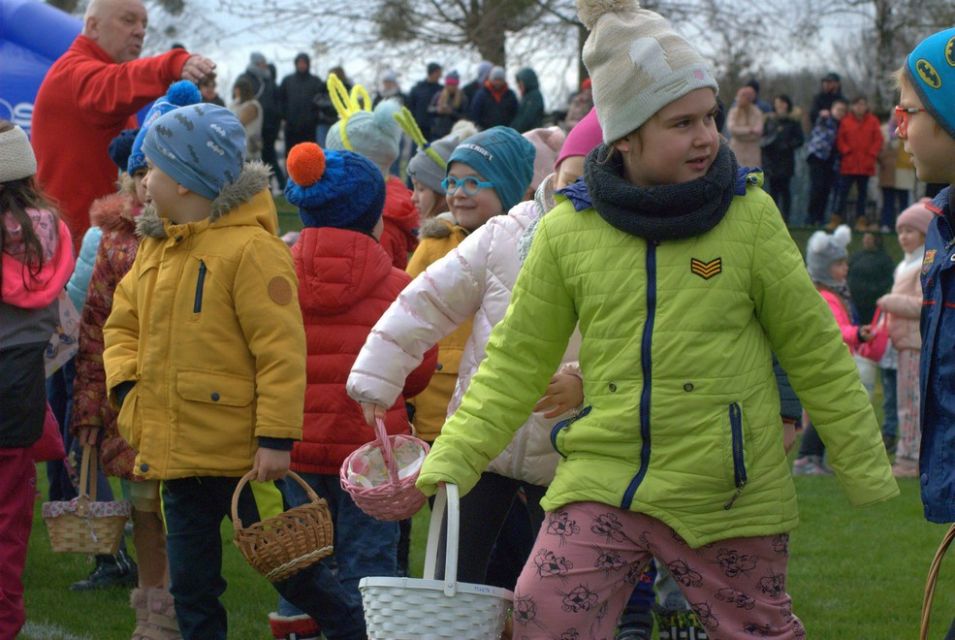 Wielkie poszukiwania wielkanocnych jajek w Piekarach Śląskich [ZDJĘCIA] - galeria