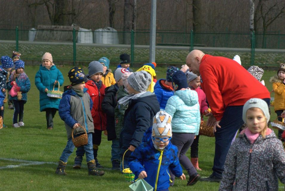 Wielkie poszukiwania wielkanocnych jajek w Piekarach Śląskich [ZDJĘCIA] - galeria