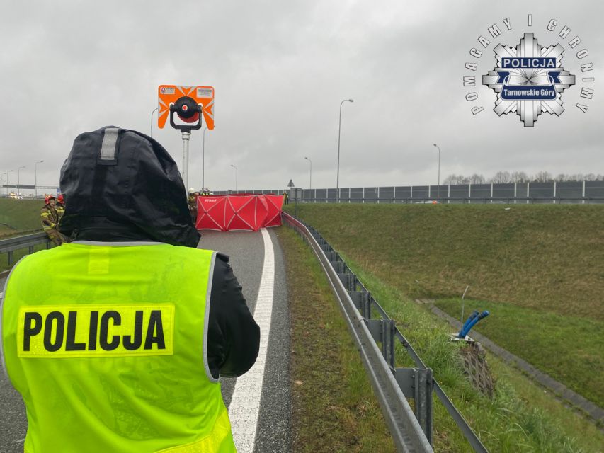 Wypadek na autostradzie A1. Nie żyją dwie osoby! - galeria