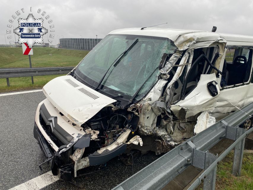 Wypadek na autostradzie A1. Nie żyją dwie osoby! - galeria