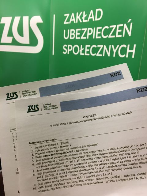 Zwolnienia ze składek dla firm na 600 mln zł  - galeria