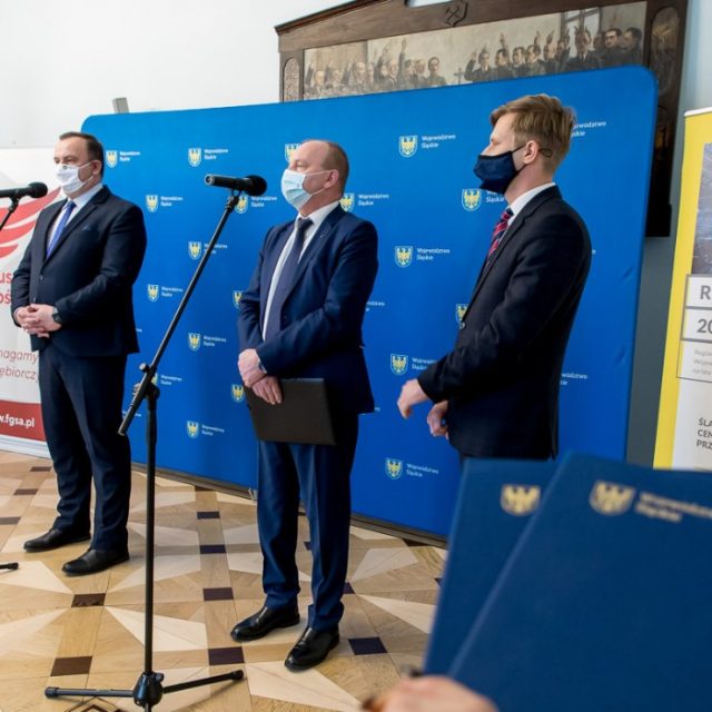 Śląskie stawia na eksport. Kompleksowe wsparcie wspomagające proces wchodzenia na rynki zagraniczne