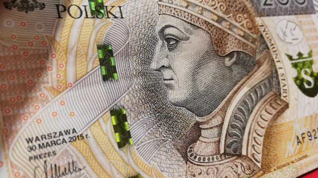 Składki ZUS w 2023 roku poszybują w górę? To wręcz pewne