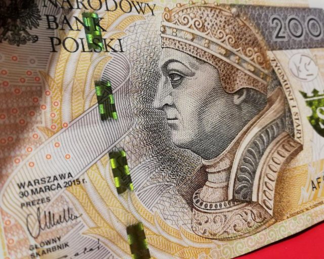 Składki ZUS w 2023 roku poszybują w górę? To wręcz pewne