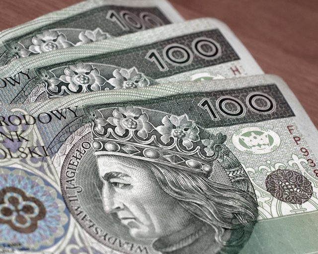 ZUS odnotował lawinowy napływ wniosków o wakacje składkowe