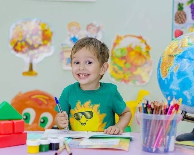 Kalendarz roku szkolnego 2025/2026. Kiedy wypadają dni wolne i ferie dla woj. śląskiego?