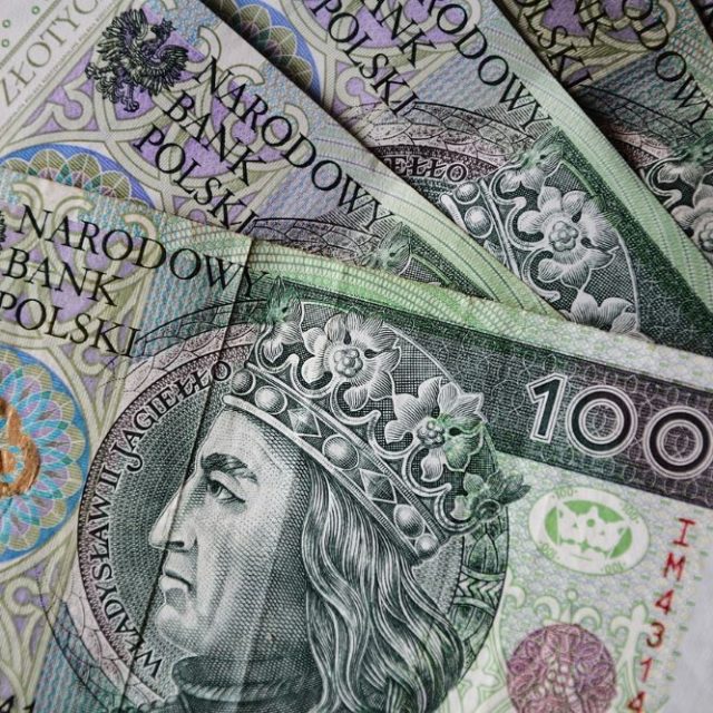 Dwie podwyżki płacy minimalnej w 2023 roku