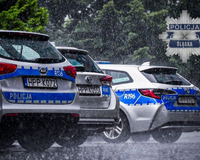 Pierwsze intensywne opady i dziesiątki zdarzeń na drogach województwa śląskiego