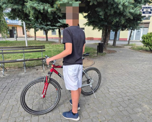 Policjanci z Knurowa zatrzymali 41-letnią kobietę podejrzaną o rozbój na 14-latku