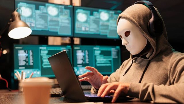 Oszustwo metodą „na pracownika banku” – kobieta straciła ponad 22 tysiące złotych