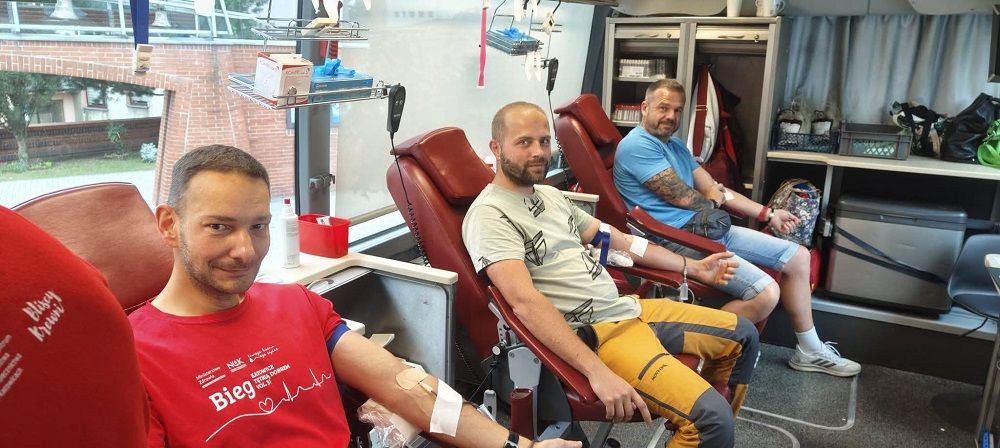 Udana akcja krwiodawstwa w Piekarach – 22 osoby oddały bezcenny dar życia