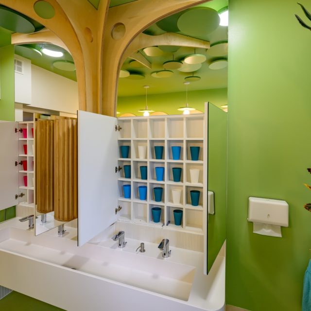 Akcja Tron: Przedszkole w Ożarowicach zmienia swoje toalety dzięki dzieciom!